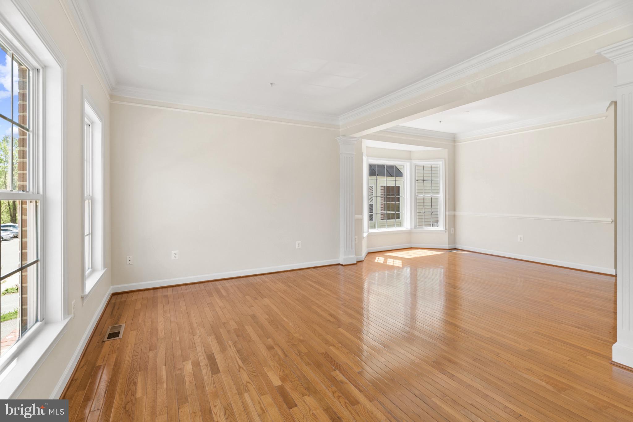 1562 Rutland Way Hanover, MD 21076 - Photo 8 of 44 Living Room