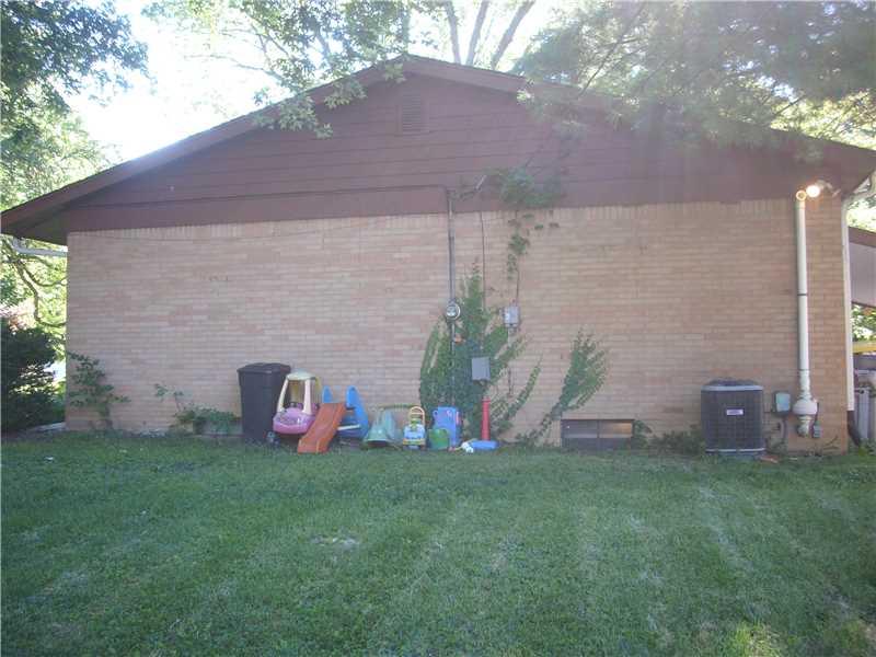 9116 Warwick Road Indianapolis, IN 46240 - Photo 4 of 14