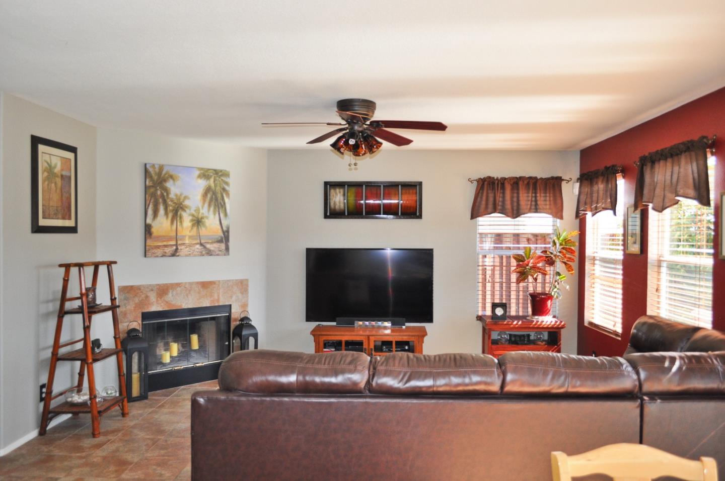 2750 Valley View Road Hollister, CA 95023 - Photo 5 of 23 Gallery Image 5