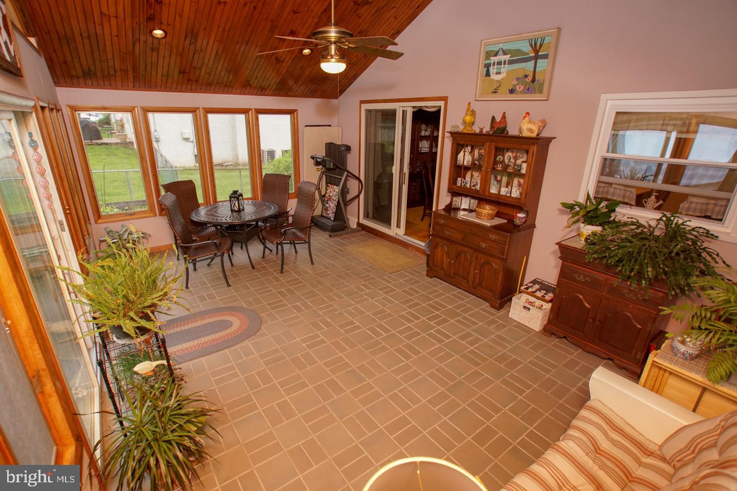 210 Surrey Road Chalfont, PA 18914 - Photo 21 of 37 Gallery Image 21