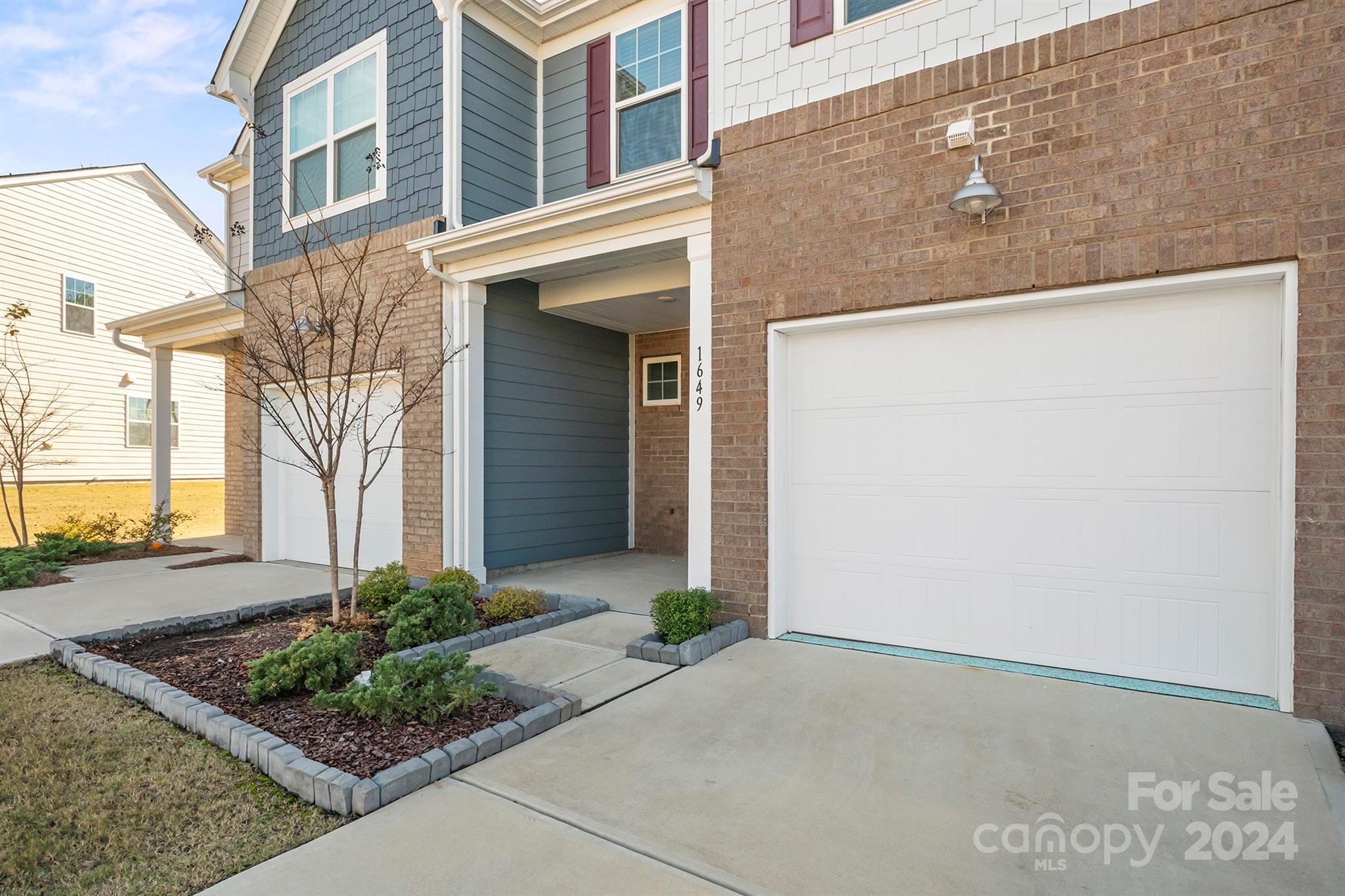 1649 Corwin Bend Road Tega Cay, SC 29708 - Photo 2 of 30