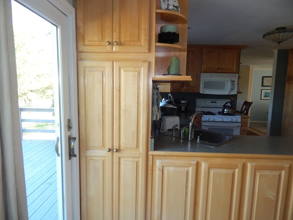 78 Howe Street Ashland, MA 01721 - Photo 9 of 30 Gallery Image 9