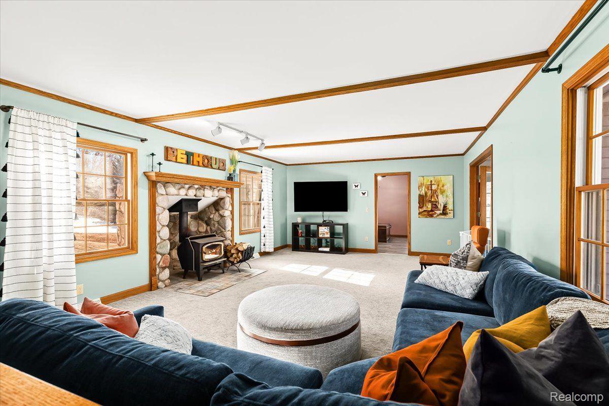 4529 Pleasant Valley Road Brighton, MI 48114 - Photo 17 of 66 Gallery Image 17