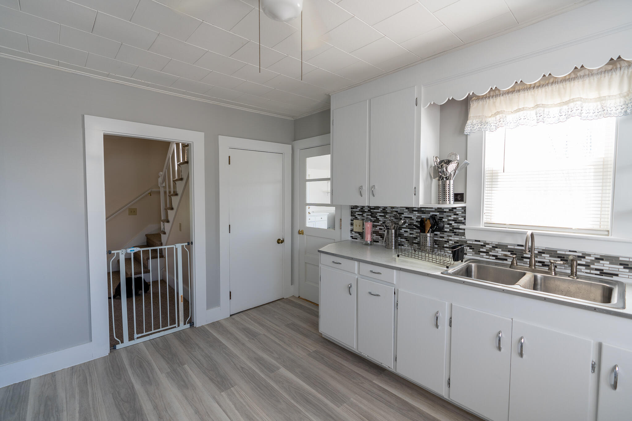 1530 Long Ridge Road Burlington, ME 04417 - Photo 17 of 43 16. Kitchen