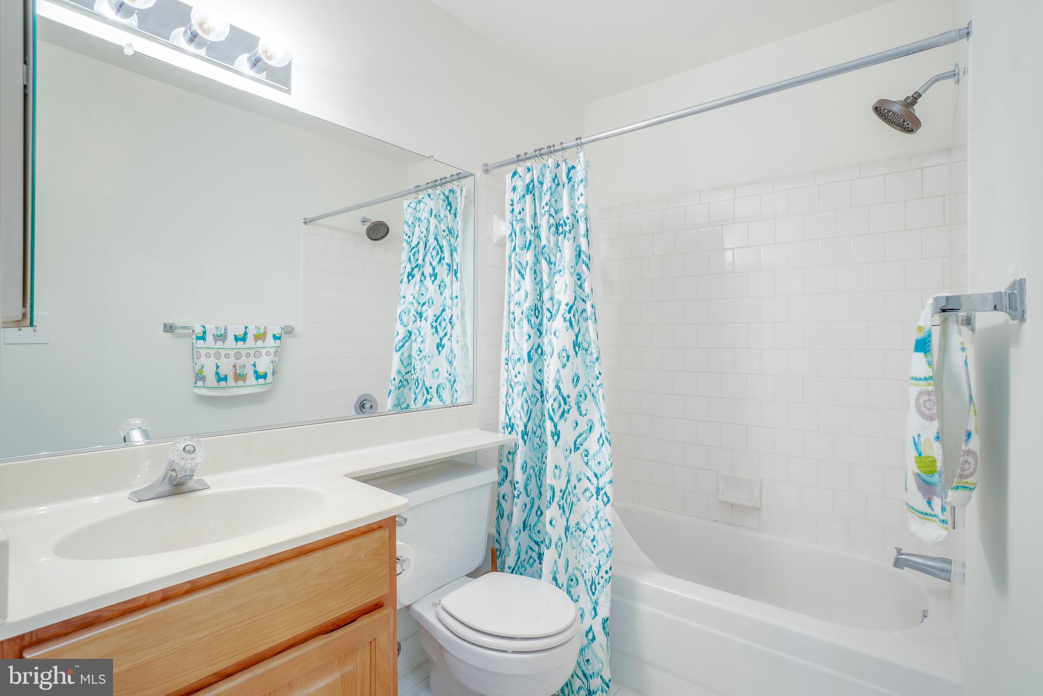 4104 Chardel Road, Unit 1B Baltimore, MD 21236 - Photo 15 of 20 Full Hall Bath