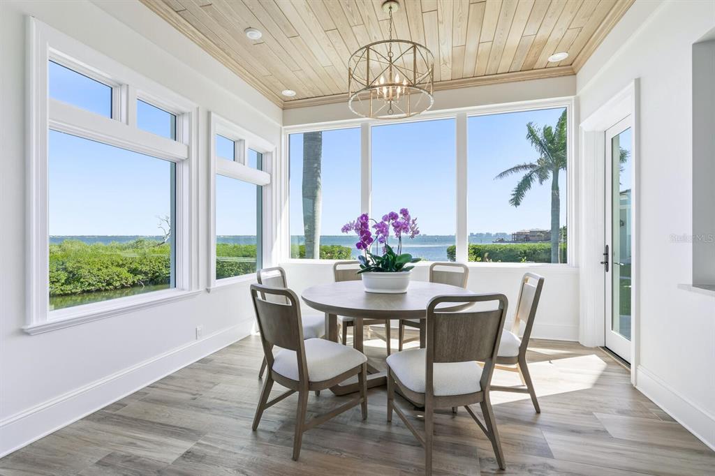 560 Harbor Point Road Longboat Key, FL 34228 - Photo 13 of 64