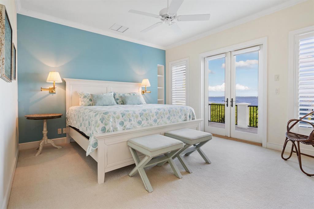 560 Harbor Point Road Longboat Key, FL 34228 - Photo 28 of 64