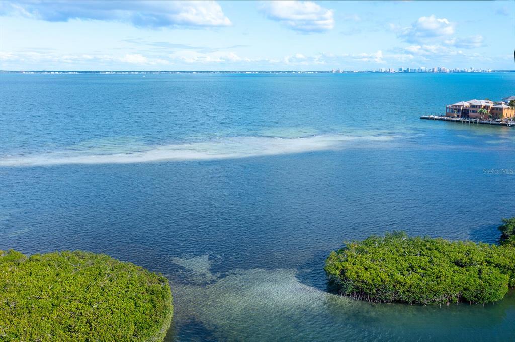 560 Harbor Point Road Longboat Key, FL 34228 - Photo 32 of 64