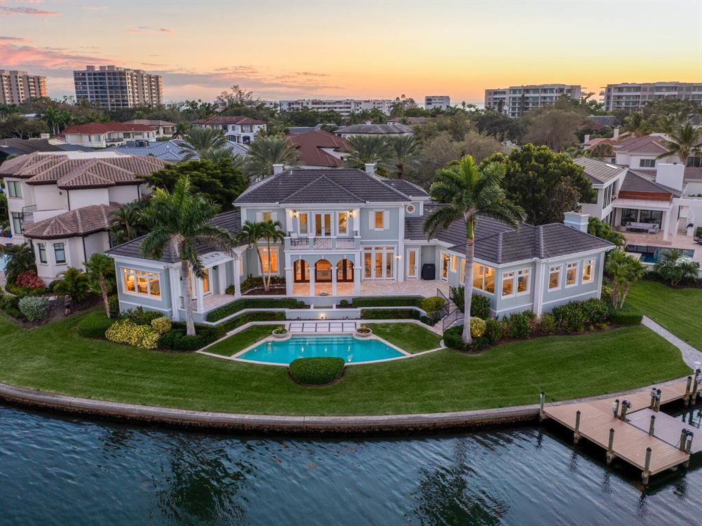 560 Harbor Point Road Longboat Key, FL 34228 - Photo 4 of 64