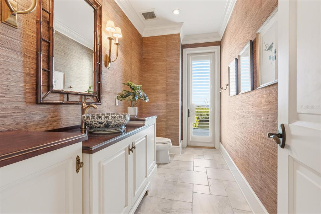 560 Harbor Point Road Longboat Key, FL 34228 - Photo 42 of 64