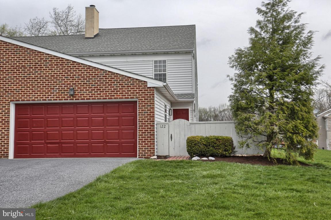 122 Spring Ridge Court Lancaster, PA 17601 - Photo 1 of 23 Gallery Image 1