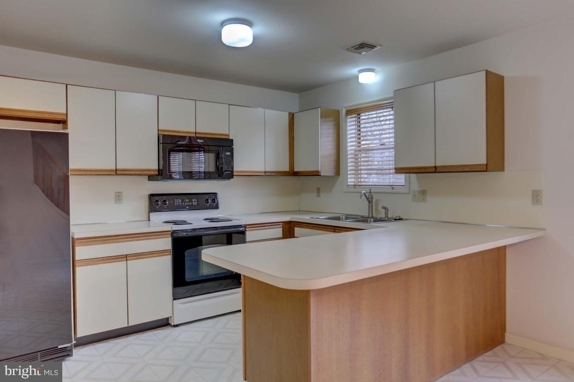 122 Spring Ridge Court Lancaster, PA 17601 - Photo 10 of 23 Gallery Image 10