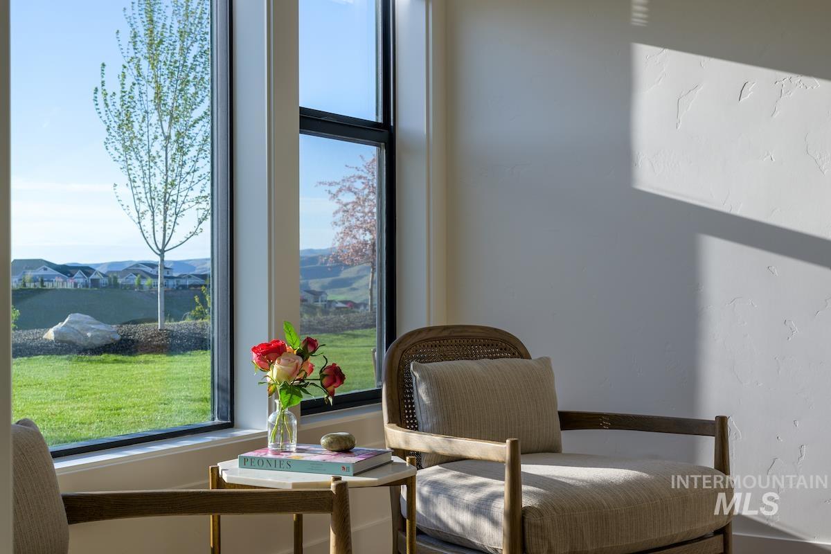 11415 North Misty Ridge Way Boise, ID 83714 - Photo 39 of 46 View of living area