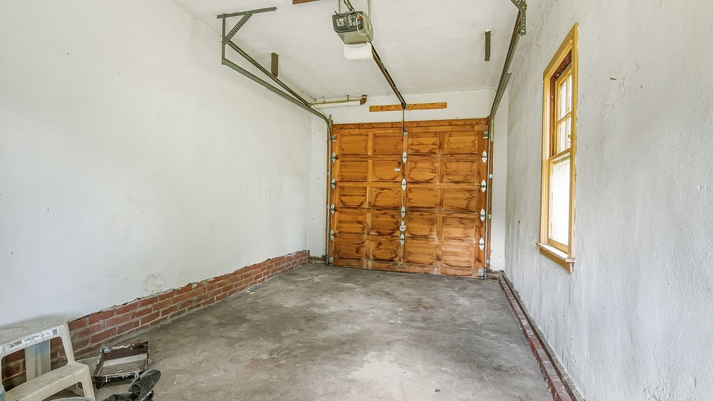 320 Tremont Street Springfield, MA 01104 - Photo 36 of 41