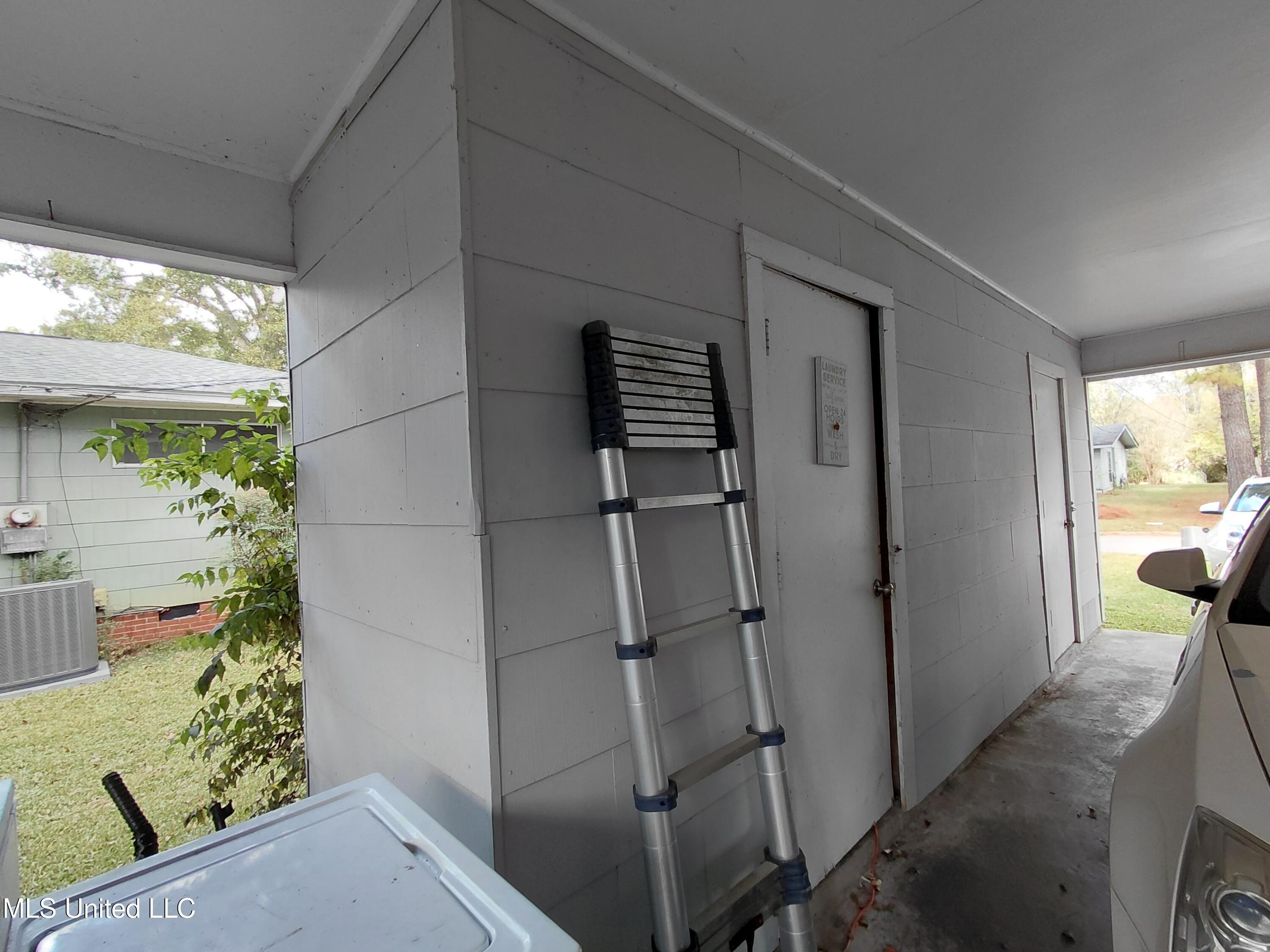 1443 Sheffield Drive Jackson, MS 39211 - Photo 9 of 30 1000008231