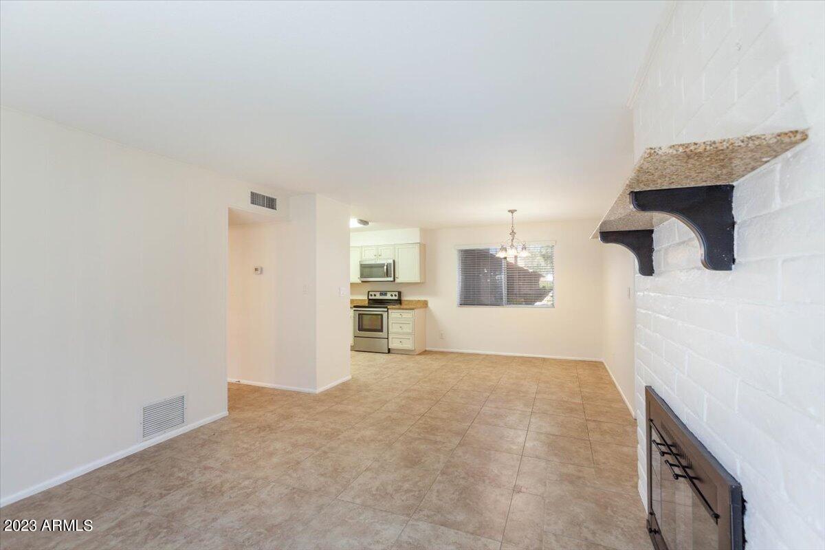 07-Jackie-Kutchie-2725-S-Rural-Rd-no10-7