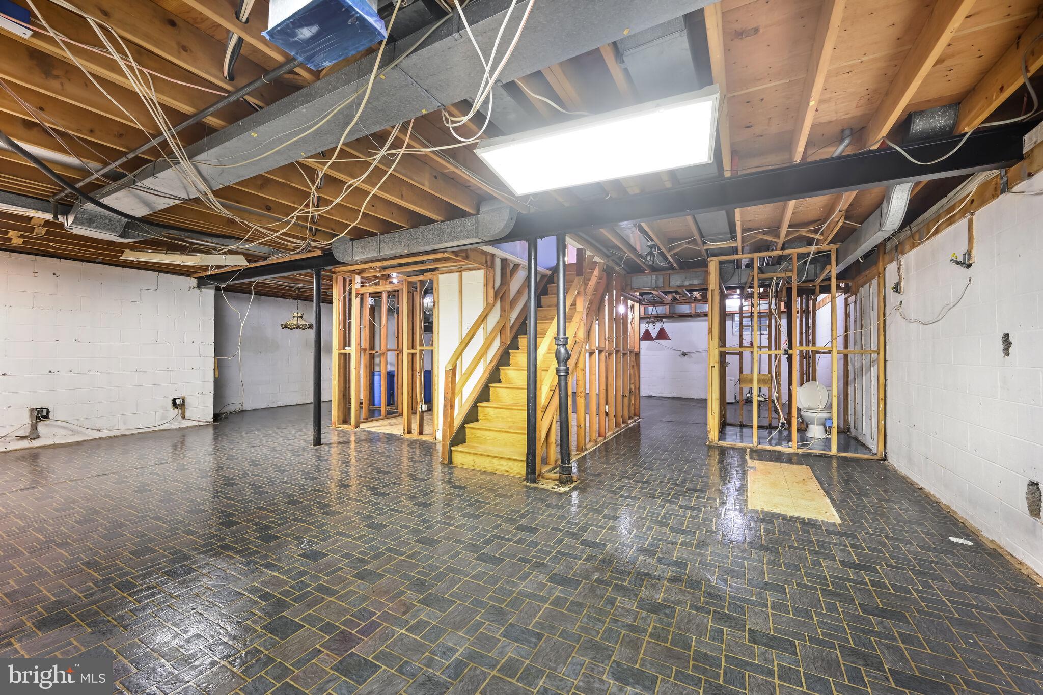 11337 Willowbrook Drive Rockville, MD 20854 - Photo 39 of 50 a view of an empty room