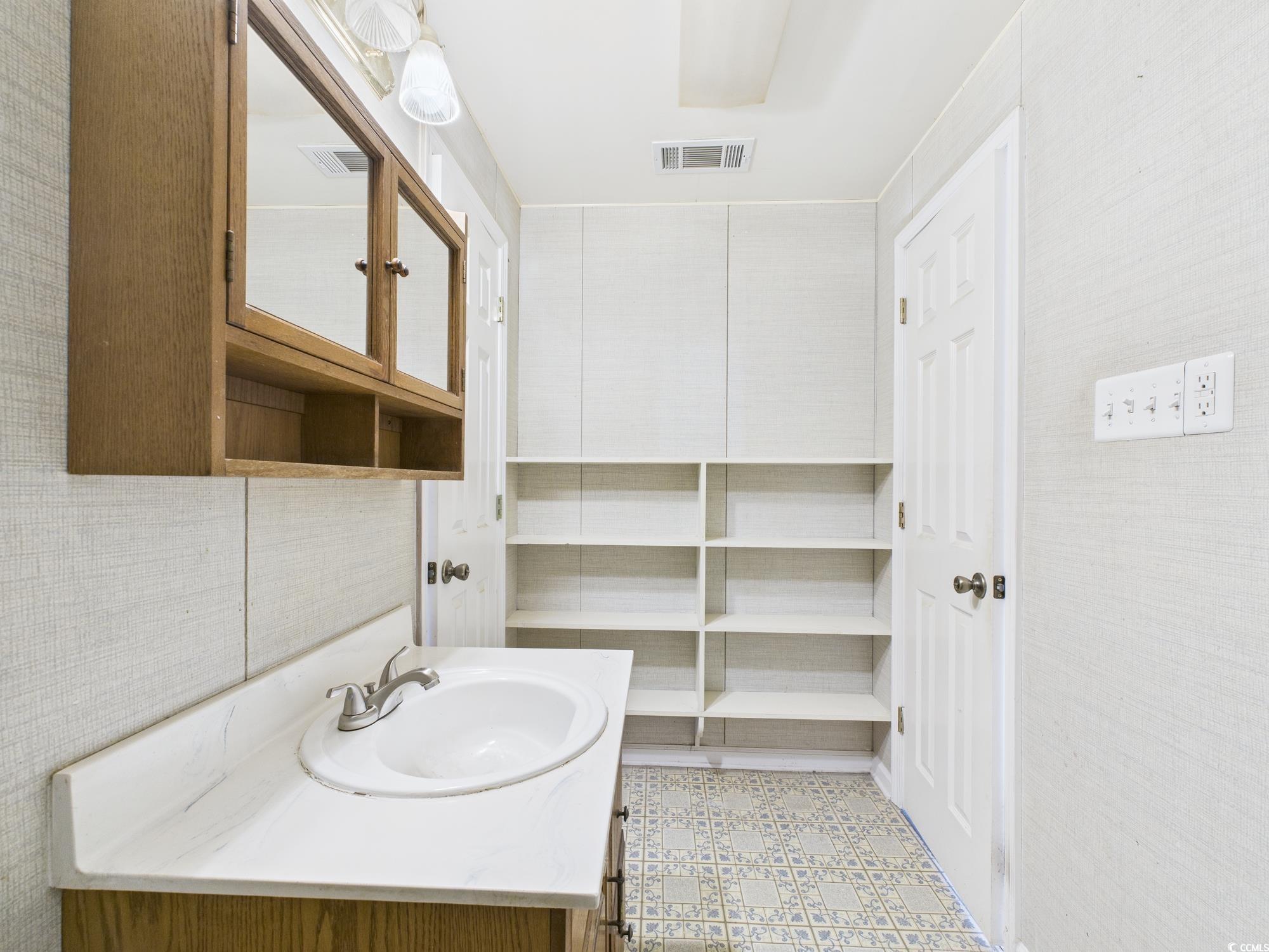 2080 Highway 90 Conway, SC 29526 - Photo 20 of 29 Bathroom featuring vanity