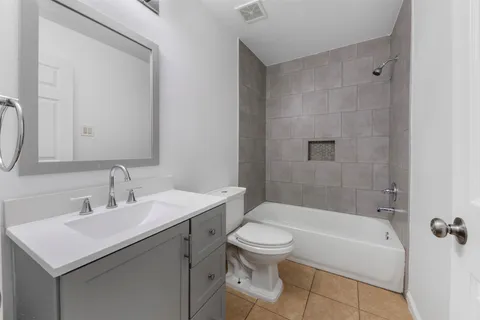 $285,000 | 10135 West Palm Lake Drive, Houston, TX 77034