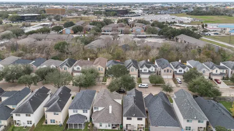 $285,000 | 10135 West Palm Lake Drive, Houston, TX 77034
