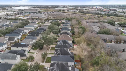 $285,000 | 10135 West Palm Lake Drive, Houston, TX 77034