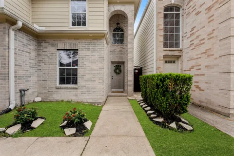 $285,000 | 10135 West Palm Lake Drive, Houston, TX 77034