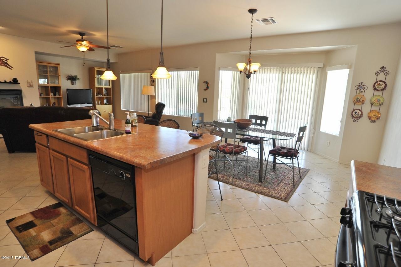 11764 North Sage Brook Road Tucson, AZ 85737 - Photo 15 of 32