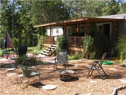 299 Knott Road Winchester, TN 37398 - Photo 19 of 20 Back yard sitting area with brick patio.