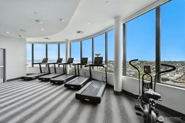 $4,750 | 2510 6th Avenue, Unit 3502, Seattle, WA 98121