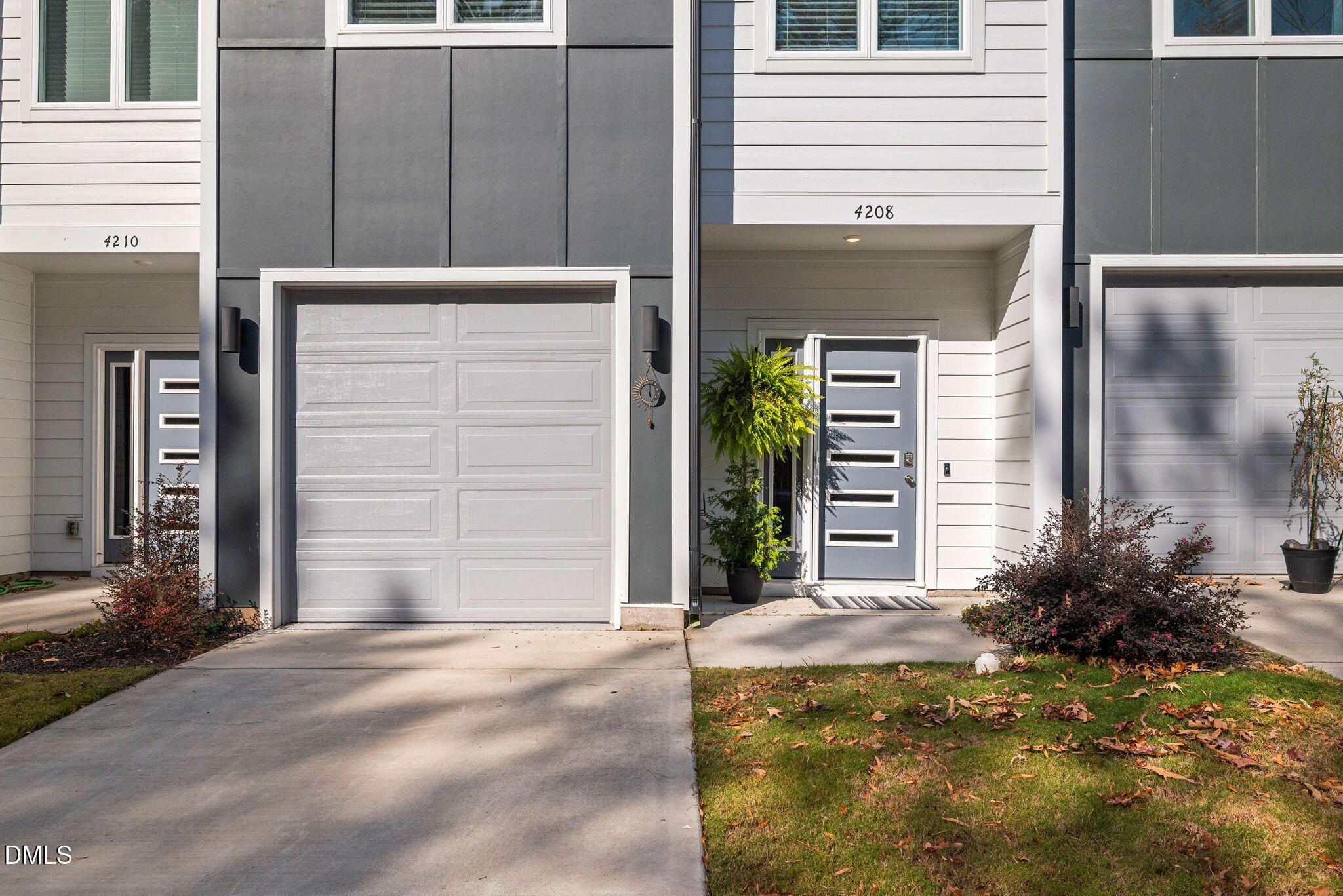a view of a house with a outdoor space