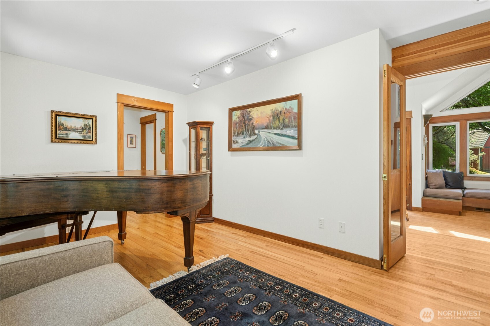 5579 Northeast Foster Road Bainbridge Island, WA 98110 - Photo 17 of 36