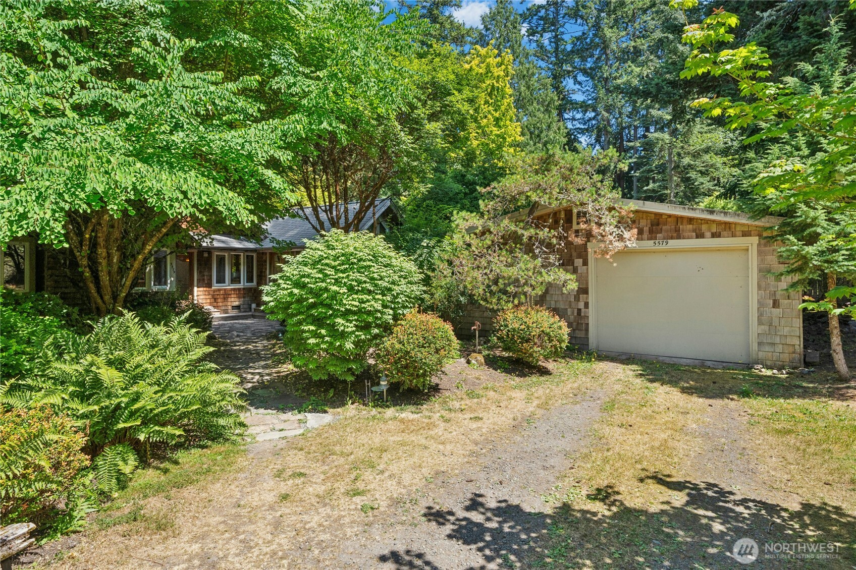 5579 Northeast Foster Road Bainbridge Island, WA 98110 - Photo 27 of 36