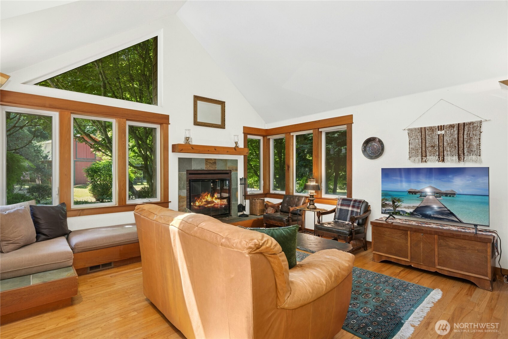 5579 Northeast Foster Road Bainbridge Island, WA 98110 - Photo 6 of 36