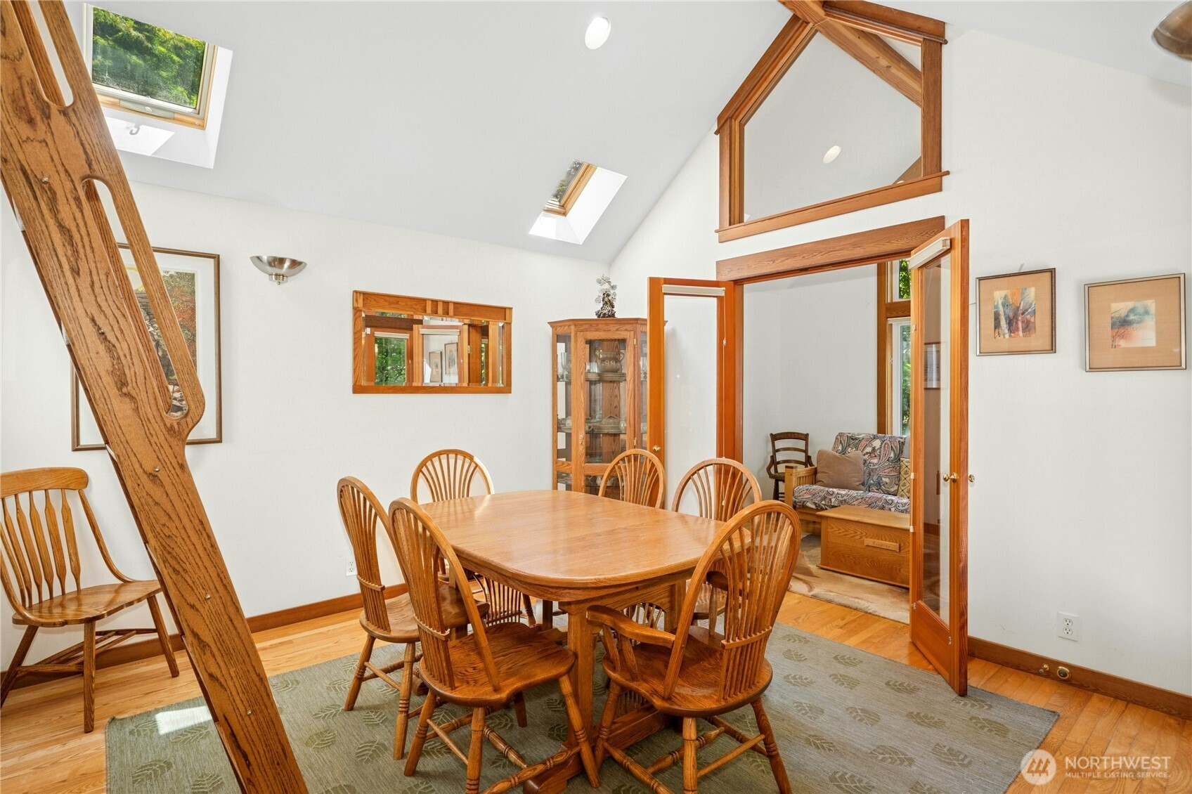 5579 Northeast Foster Road Bainbridge Island, WA 98110 - Photo 10 of 36