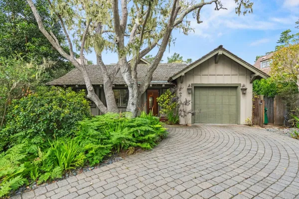 $3,595,000 | 2- 12th San Carlos 2sw Of 12th, Carmel, CA 93923