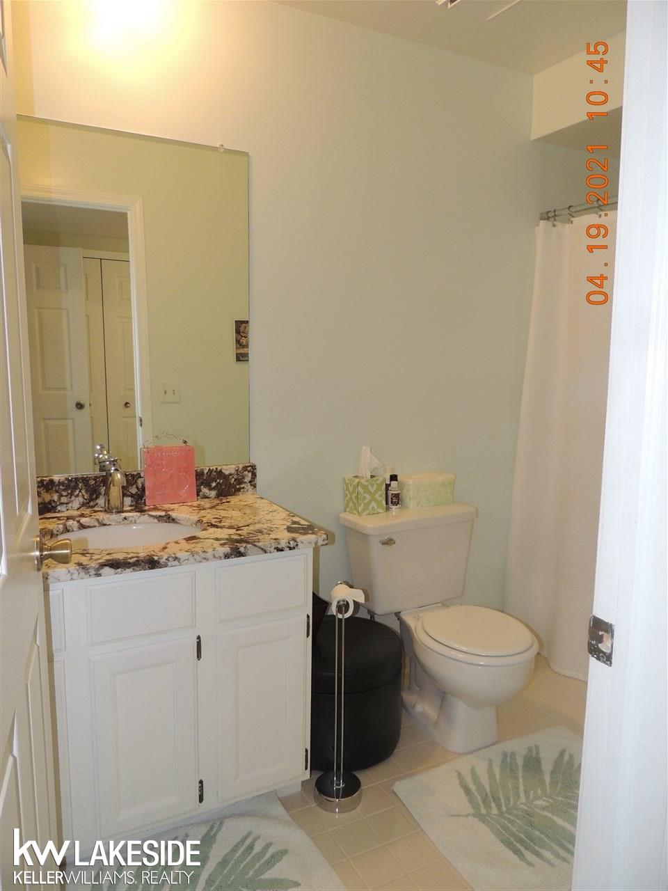 1675 Huntington Park, Unit B Rochester Hills, MI 48309 - Photo 22 of 42