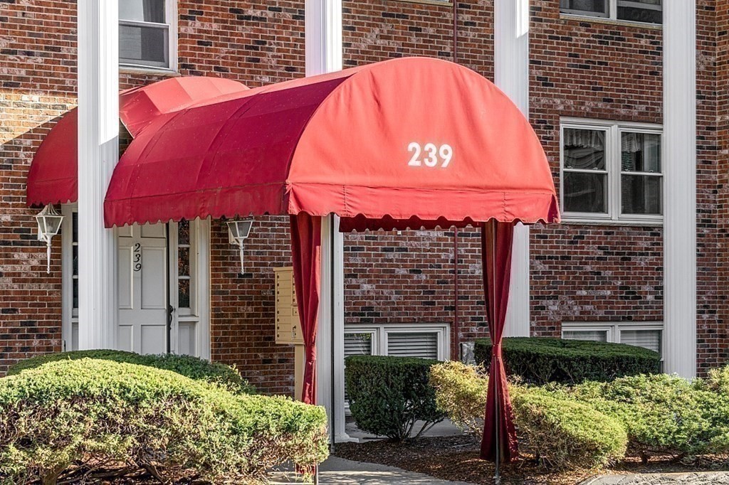 239 Main Street, Unit B10 Reading, MA 01867 - Photo 30 of 40 Gallery Image 30