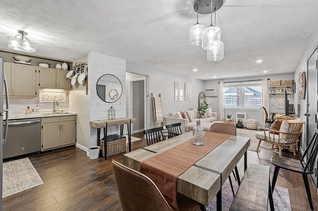 239 Main Street, Unit B10 Reading, MA 01867 - Photo 3 of 40 Gallery Image 3