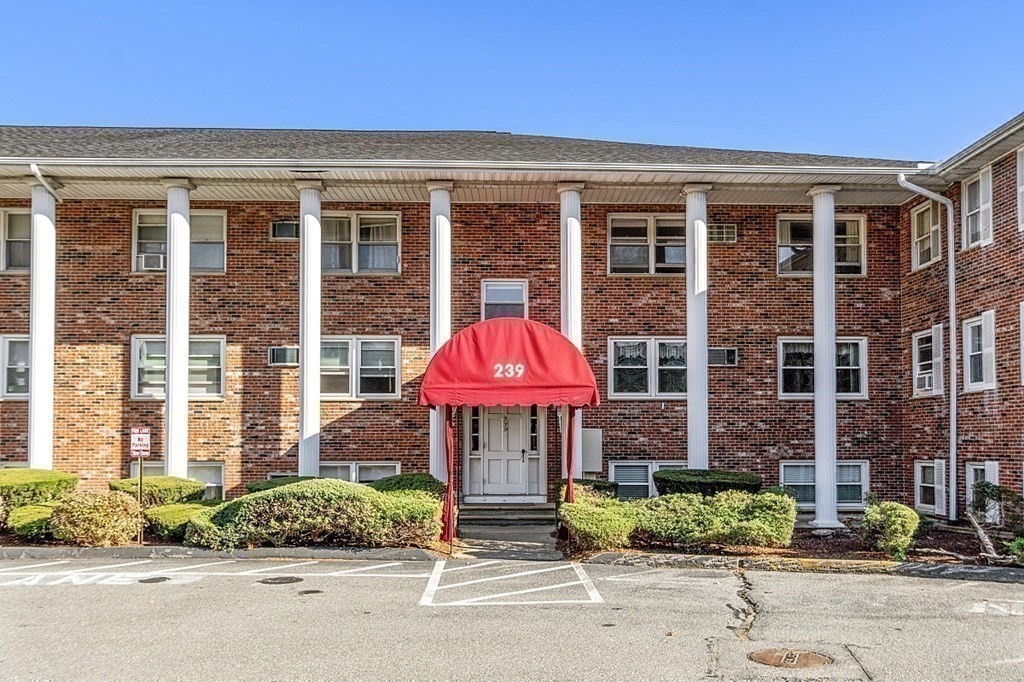 239 Main Street, Unit B10 Reading, MA 01867 - Photo 32 of 40 Gallery Image 32