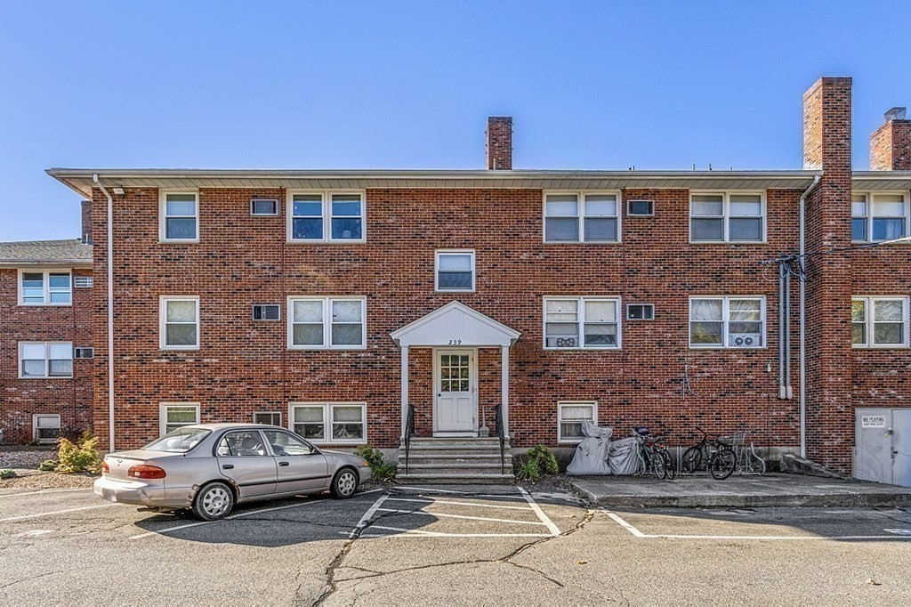 239 Main Street, Unit B10 Reading, MA 01867 - Photo 35 of 40 Gallery Image 35