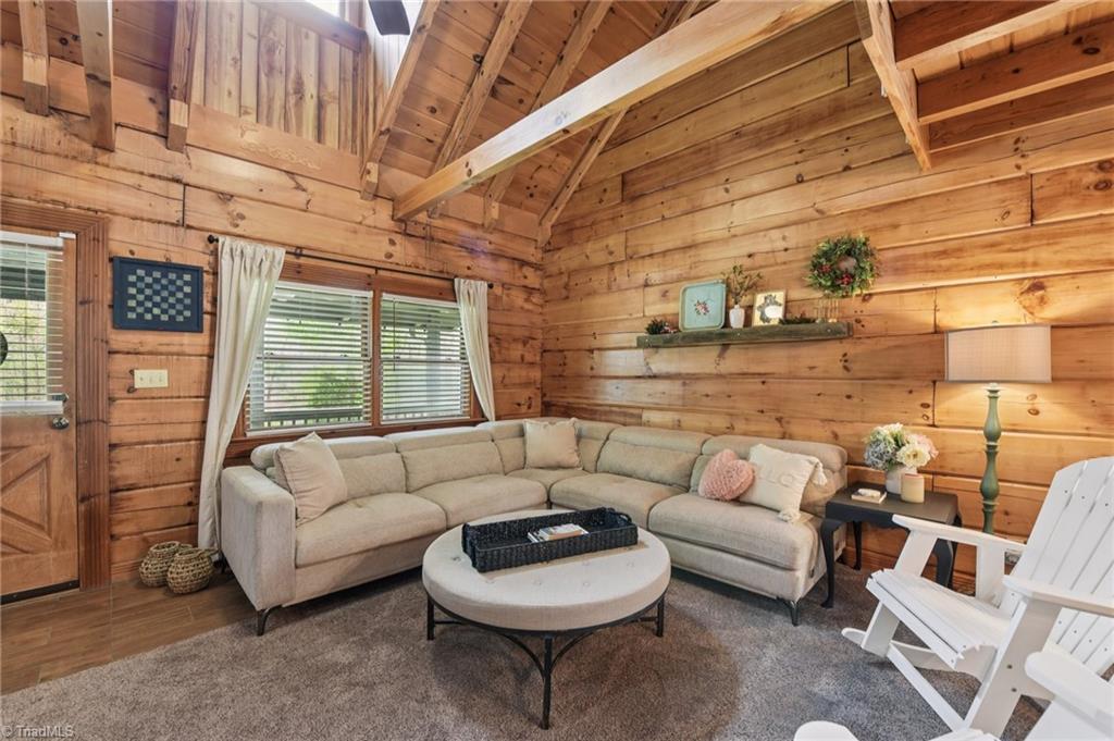 6875 Pisgah Covered Bridge Road Asheboro, NC 27205 - Photo 8 of 41 Vaulted living area