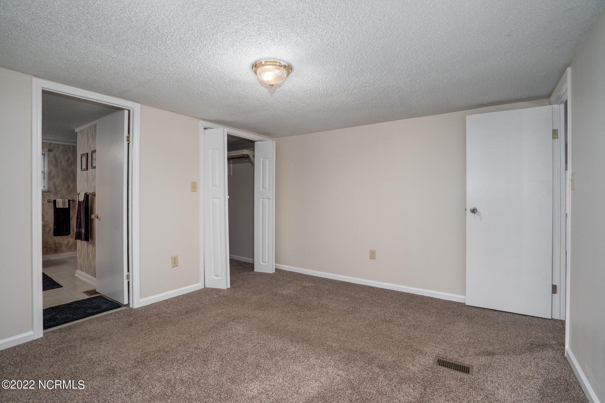 8339 Edwards Road Castalia, NC 27816 - Photo 18 of 30 018-8339EdwardsRoad-Castalia-NC-27816-SM