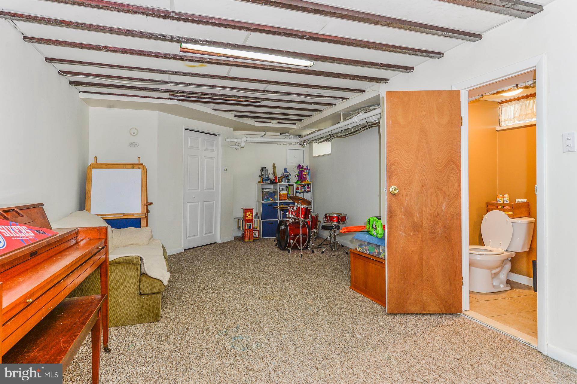 115 School Lane Springfield, PA 19064 - Photo 24 of 29 Gallery Image 24