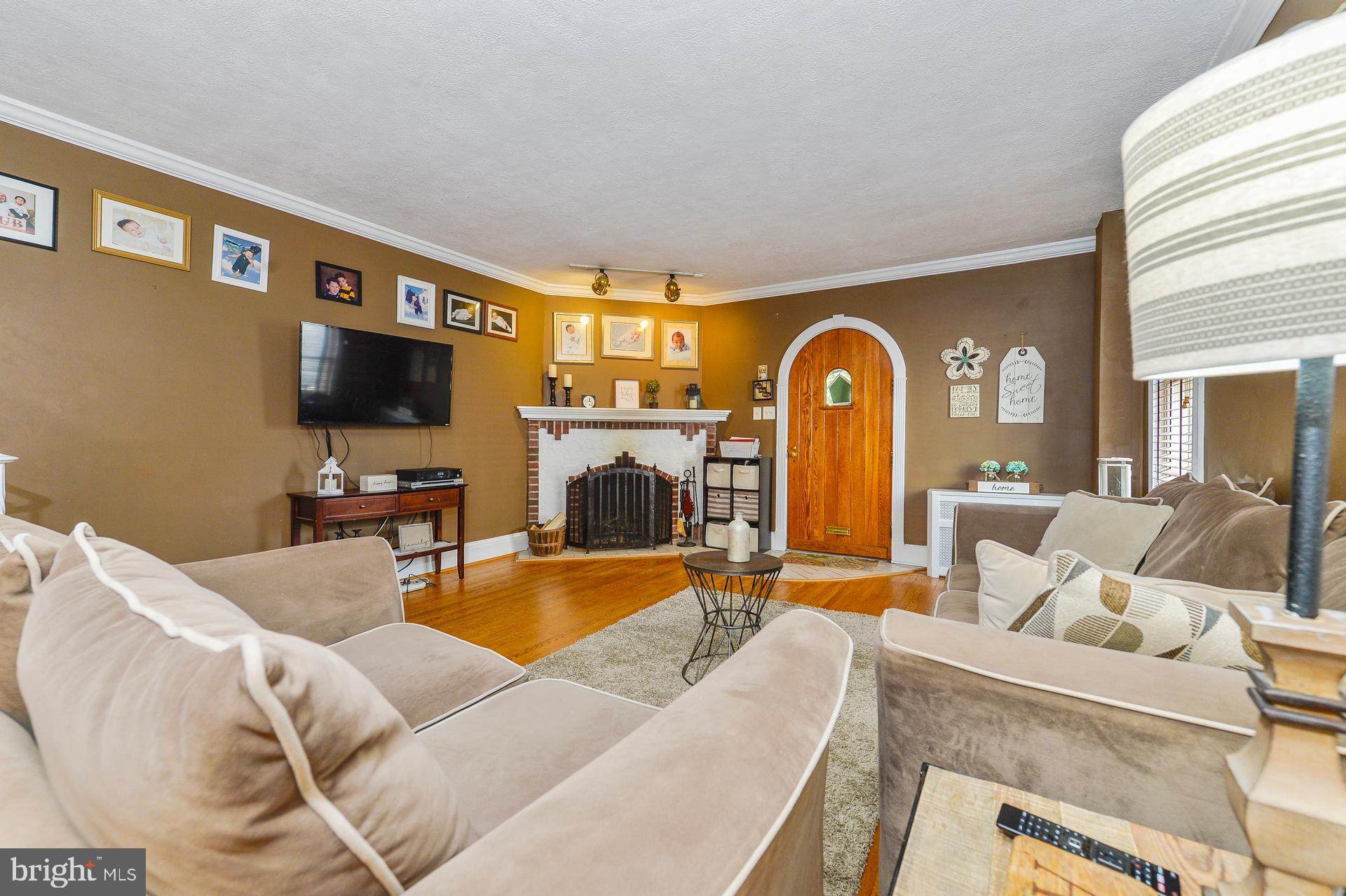 115 School Lane Springfield, PA 19064 - Photo 6 of 29 Gallery Image 6