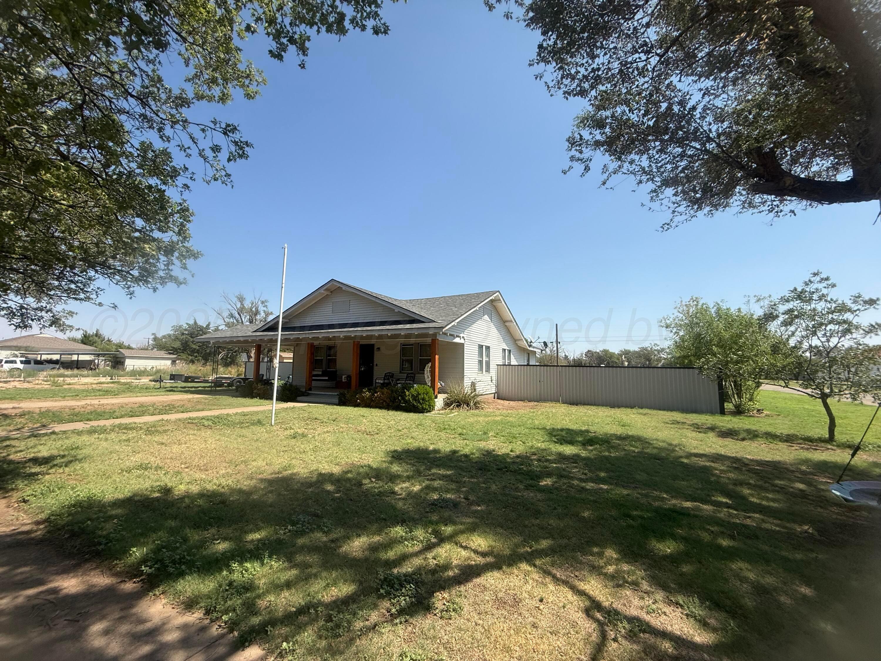 313 High Street Claude, TX 79019 - Photo 2 of 6 Front view 2
