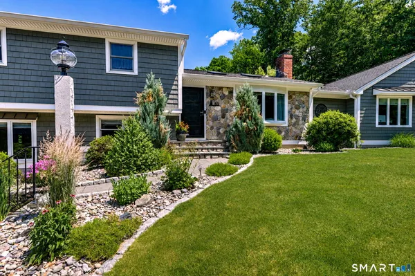 $1,250,000 | 69 Dart Hill Road, Milford, CT 06461
