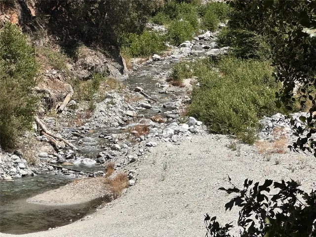 $775,000 | 39722 Valley Of The Falls Drive, Forest Falls, CA 92339