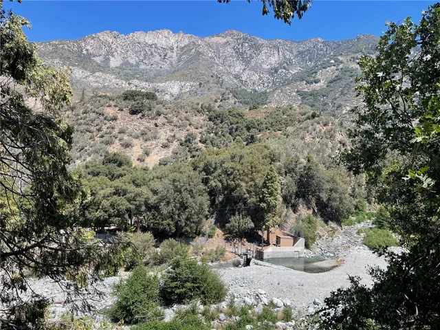 $775,000 | 39722 Valley Of The Falls Drive, Forest Falls, CA 92339