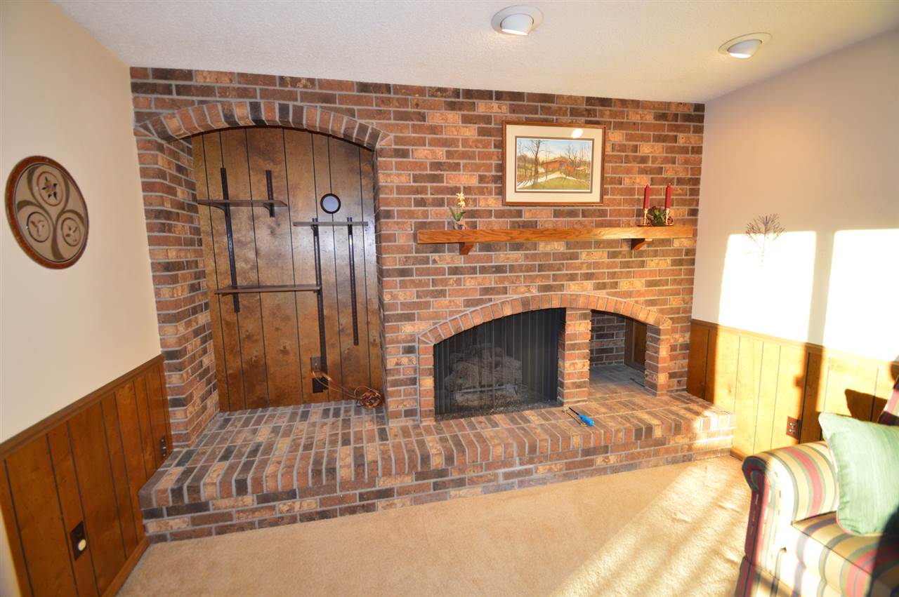 5321 Kroemer Road Fort Wayne, IN 46818 - Photo 15 of 34