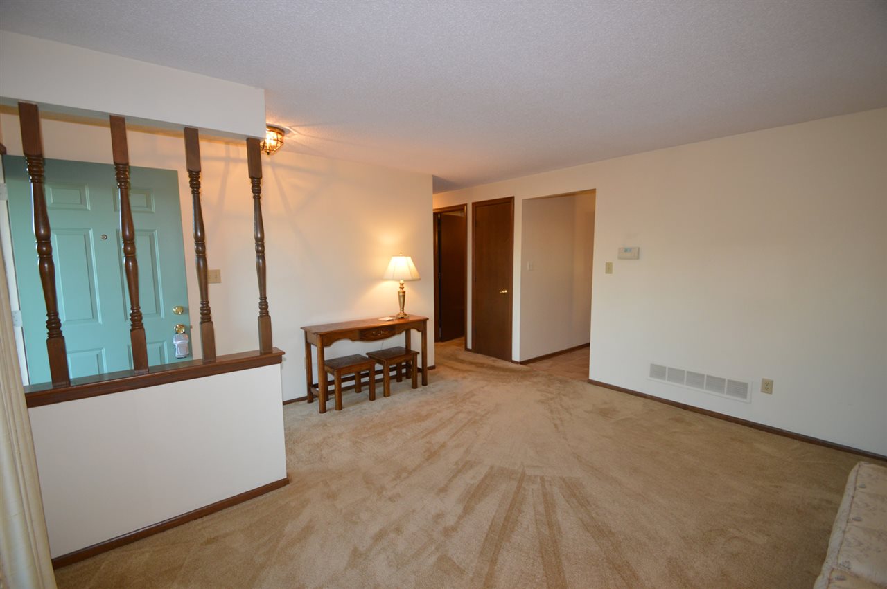 5321 Kroemer Road Fort Wayne, IN 46818 - Photo 5 of 34